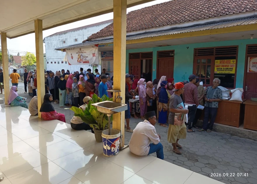 PENYALURAN BANTUAN PANGAN BERAS BULAN JULI - SEPTEMBER 2026 SEBANYAK 1.053 PENERIMA BANTUAN PANGAN (PBP)